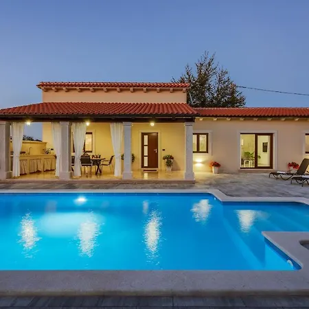 Villa Desapemani Žminj Exteriör bild
