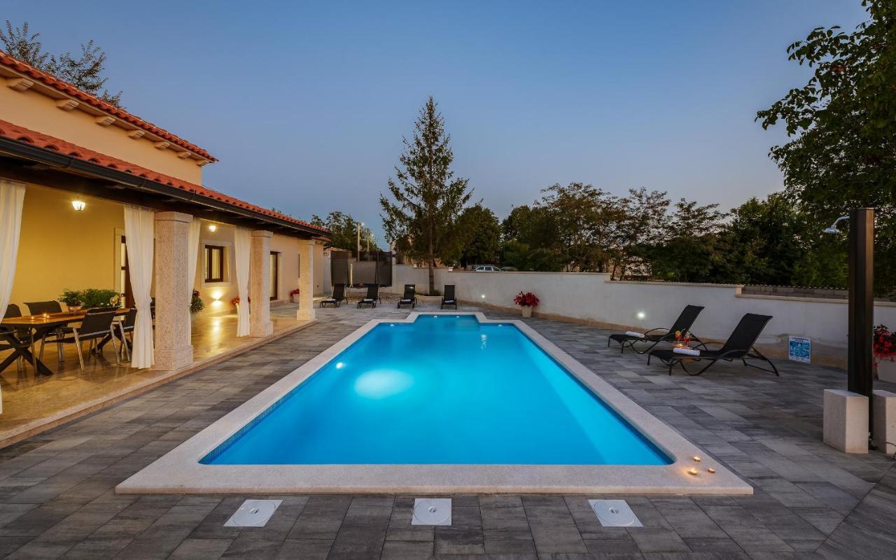 Villa Desapemani